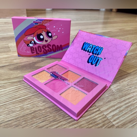Dolls Kill Other - Power Puff Girls “Blossom” eyeshadow pallet